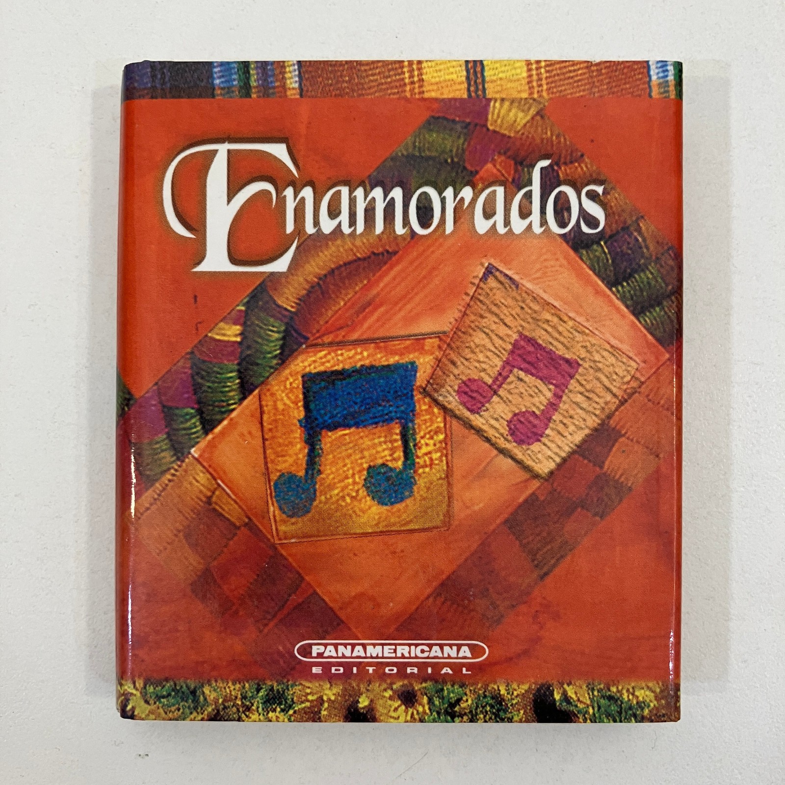 Enamorados Spanish Edition MINI HCDJ 2005 Panamericana Editorial First Reprint