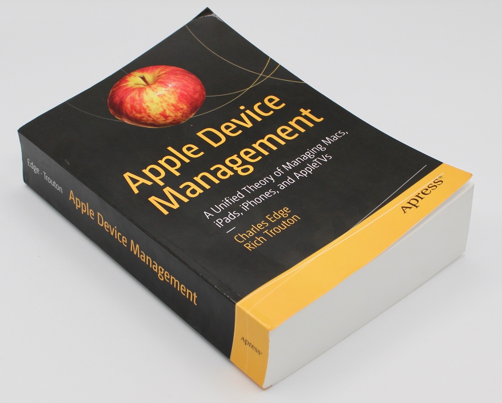 APPLE DEVICE MANAGEMENT by CHARLES EDGE & RICH TROUTON 2020, SC VERY GOOD