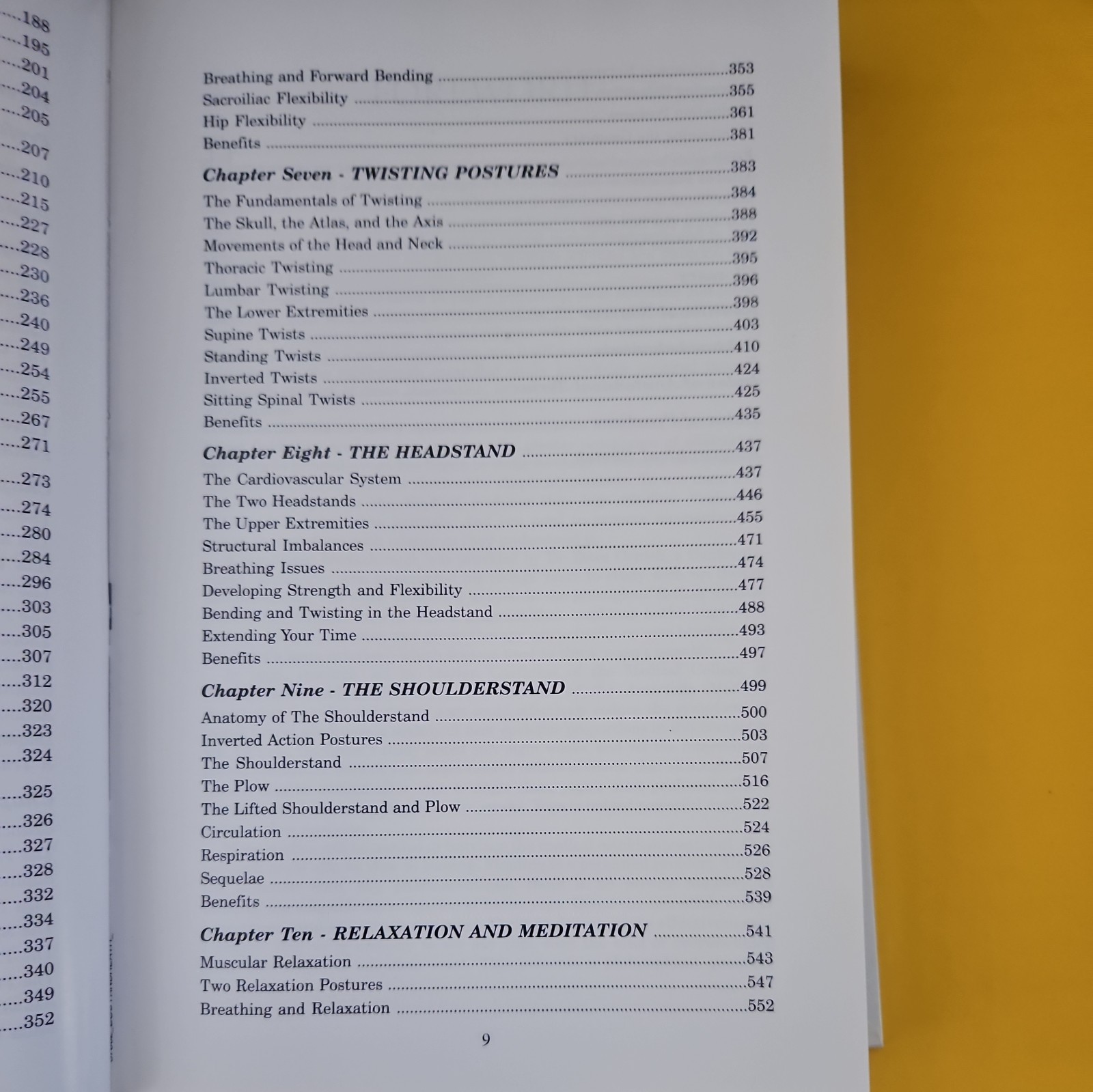 Anatomy of Hatha Yoga : A Manual for Students, Teachers and Practitioners by H.