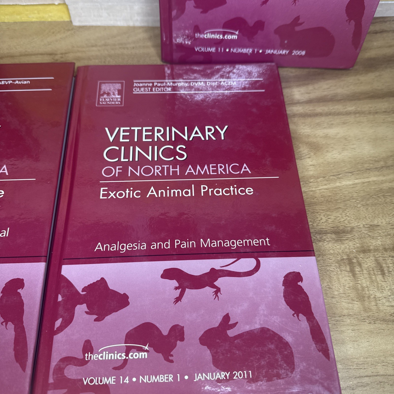 Lot Of 5 Veterinary Clinics Of North America: Exotic Animal Practice Hardcover