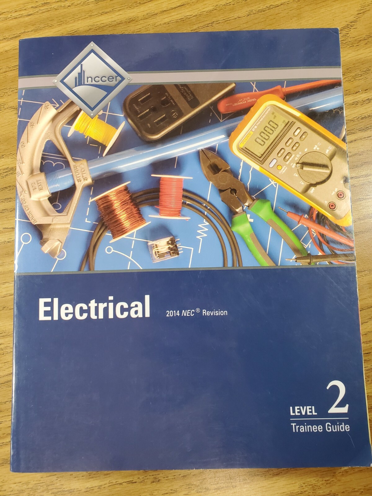 Electrical Level 2 Trainee Guide PB « CLEAN »