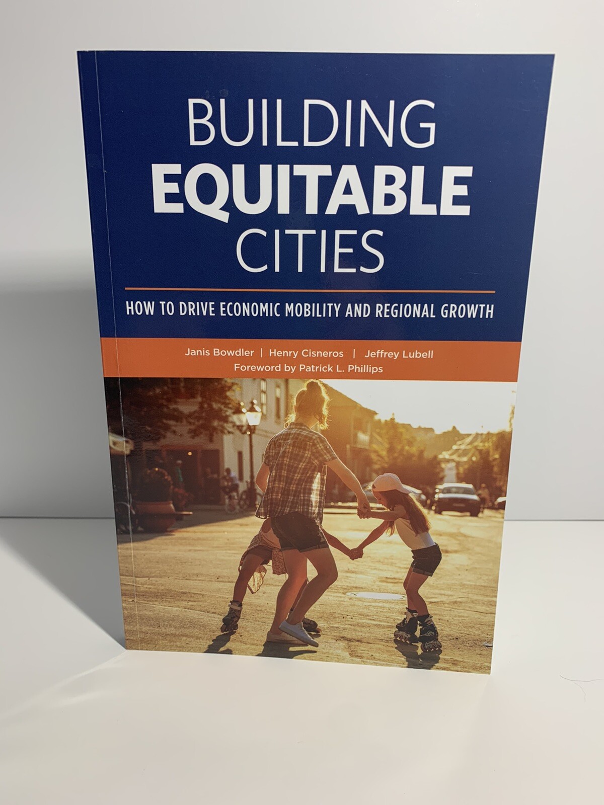 Building Equitable Cities How to Drive Economic Mobility & Regional Growth Paper