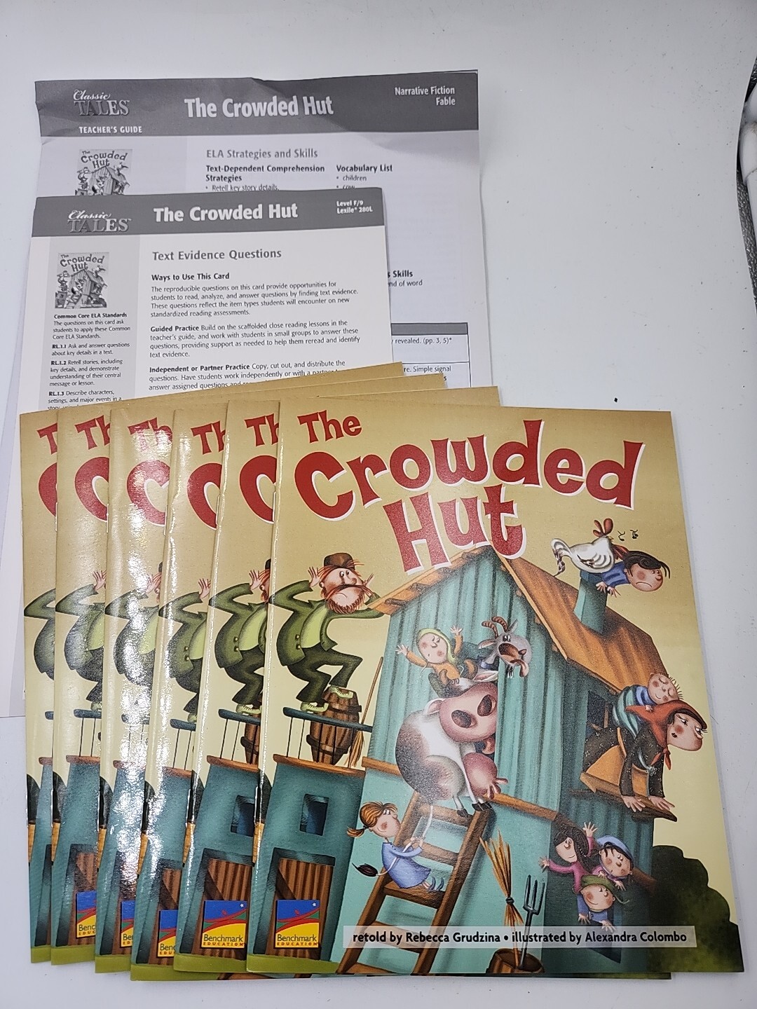 Benchmark Education Text Connections F/9 (6) « The Crowded Hut  » Homeschool