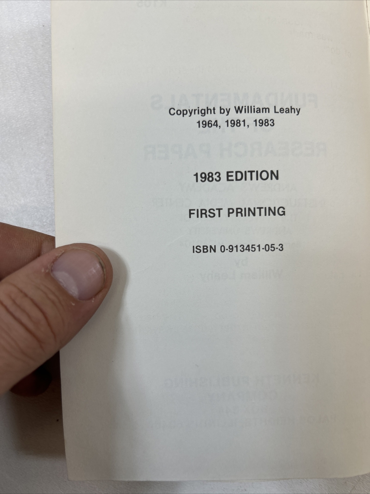 Fundamentals of the Research Paper – William Leahy (Pamphlet, 1983) Kenneth Pub.