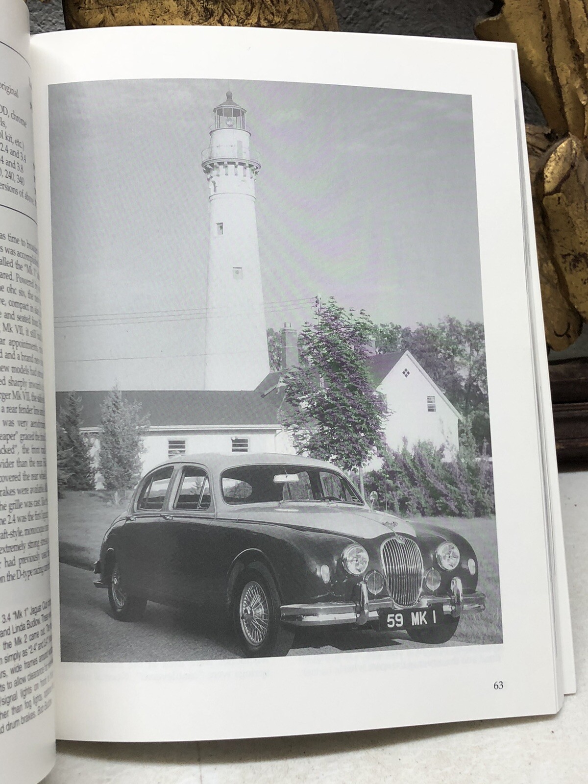 Illustrated Buyer&rsquo;s Guide Ser.: Illustrated Jaguar Buyers Guide by Michael L….