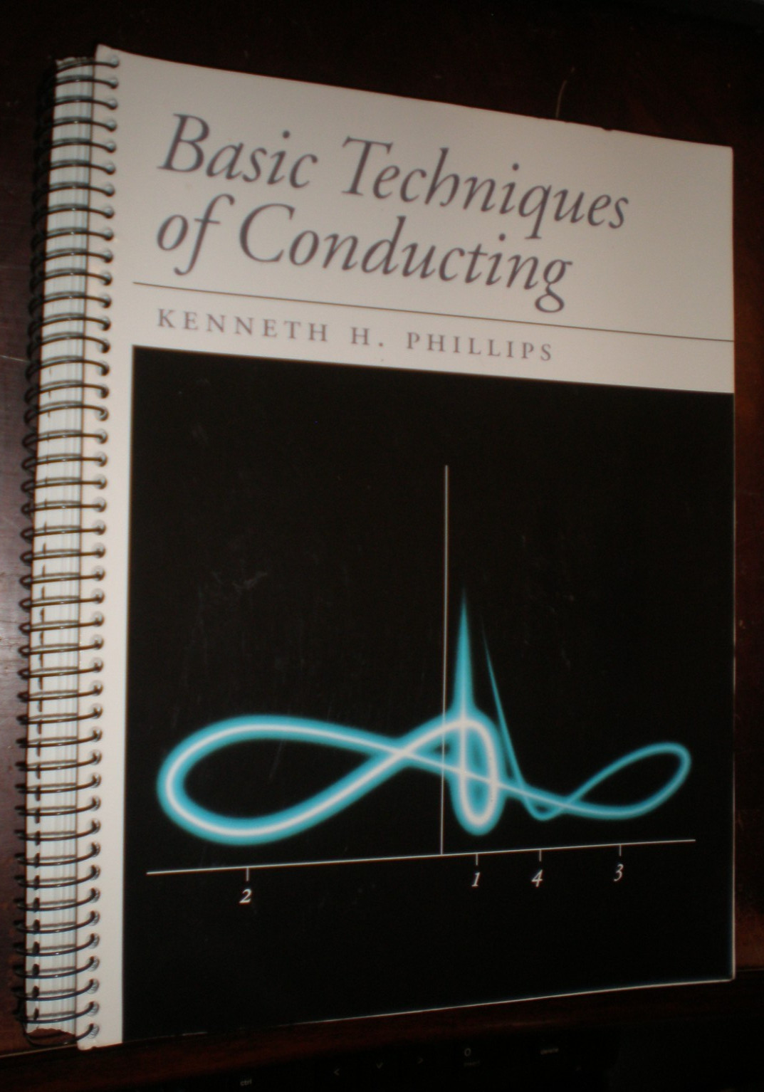 Basic Techniques of Conducting by Kenneth H. Phillips (1997, Spiral) LIKE NEW