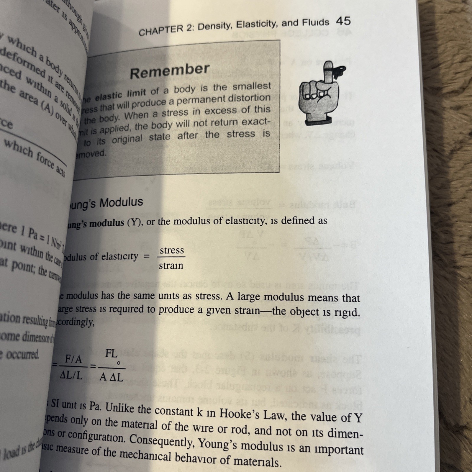 Schaum&rsquo;s Easy Outlines Ser.: Schaum&rsquo;s Easy Outline of College Physics #2604