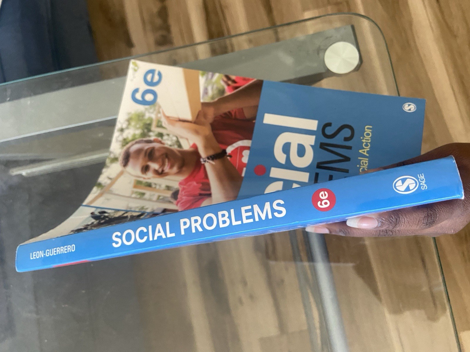 Social Problems: Community, Policy & Social Action Anna Leon Guerrero