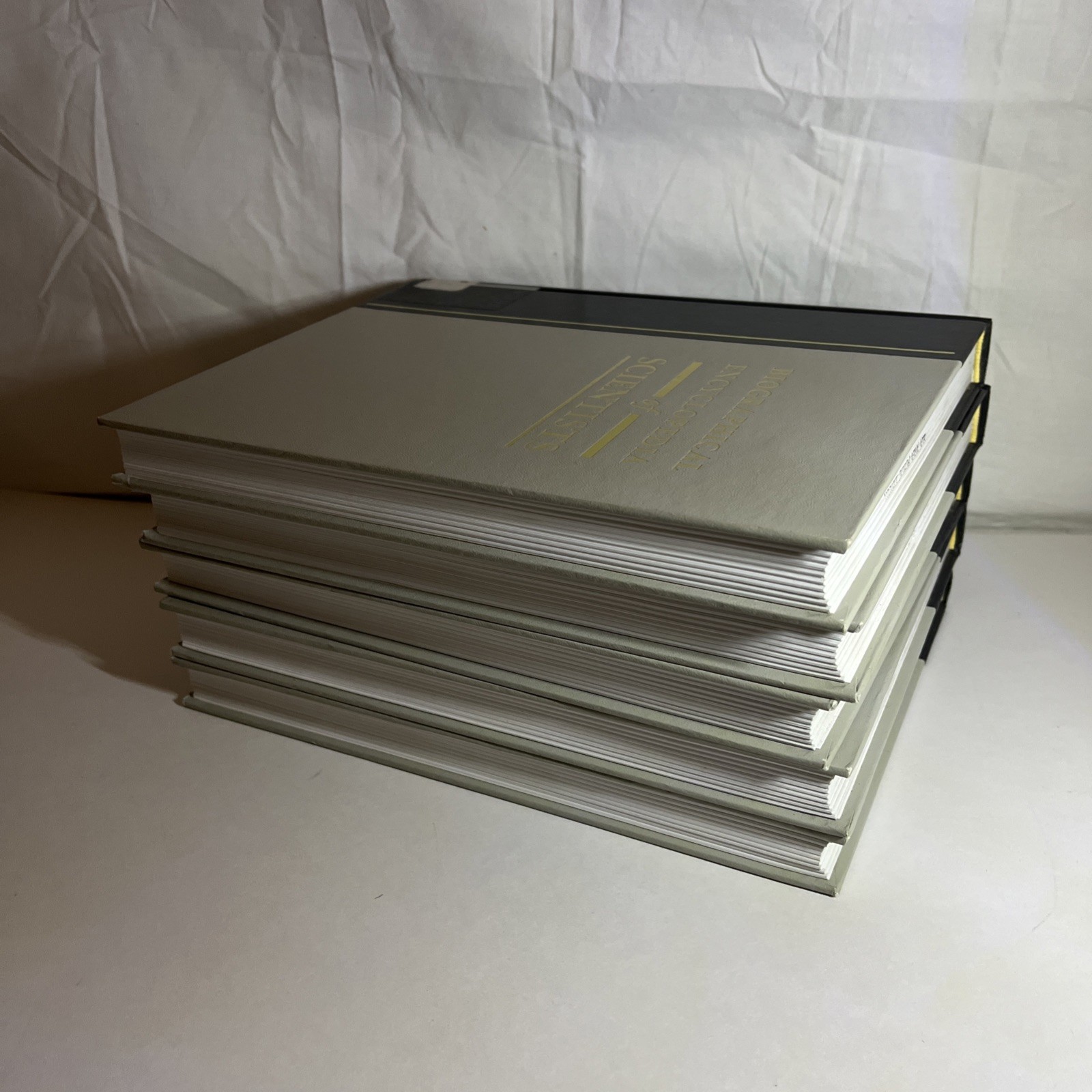 BIOGRAPHICAL ENCYCLOPEDIA OF SCIENTISTS Marshall Cavendish Olson 5 Volume SET 1s