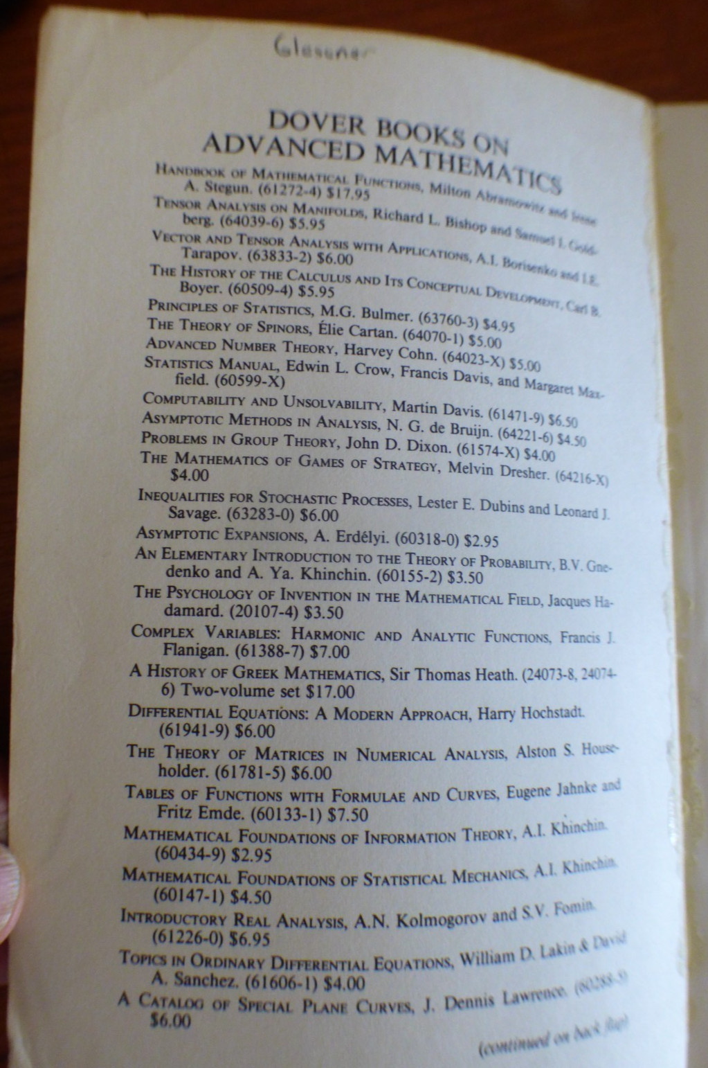 John Mandel – « The statistical analysis of experimental data »; Dover 1984,