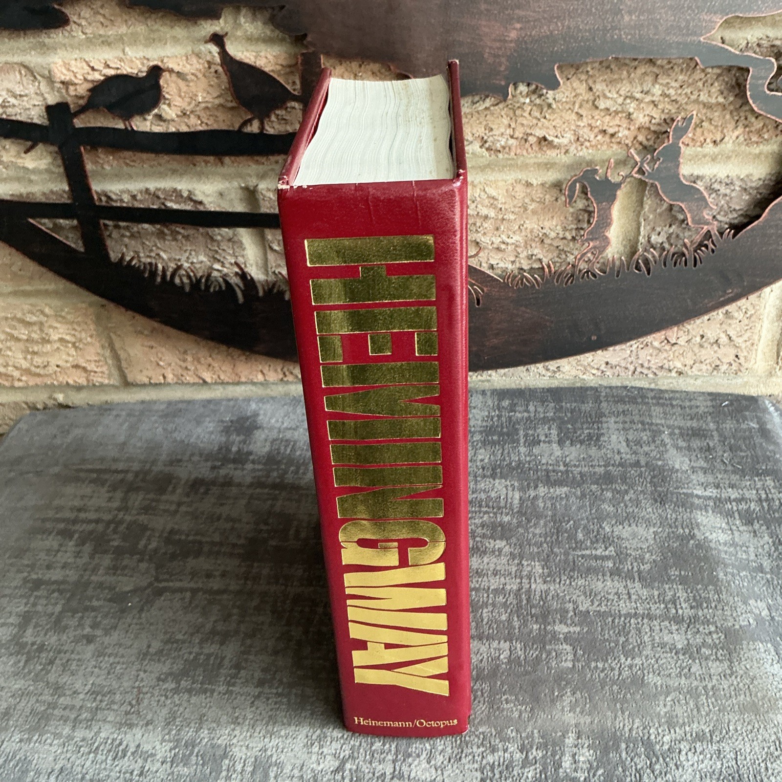 Hemingway Omnibus 1977 HB Heinemann/Octopus