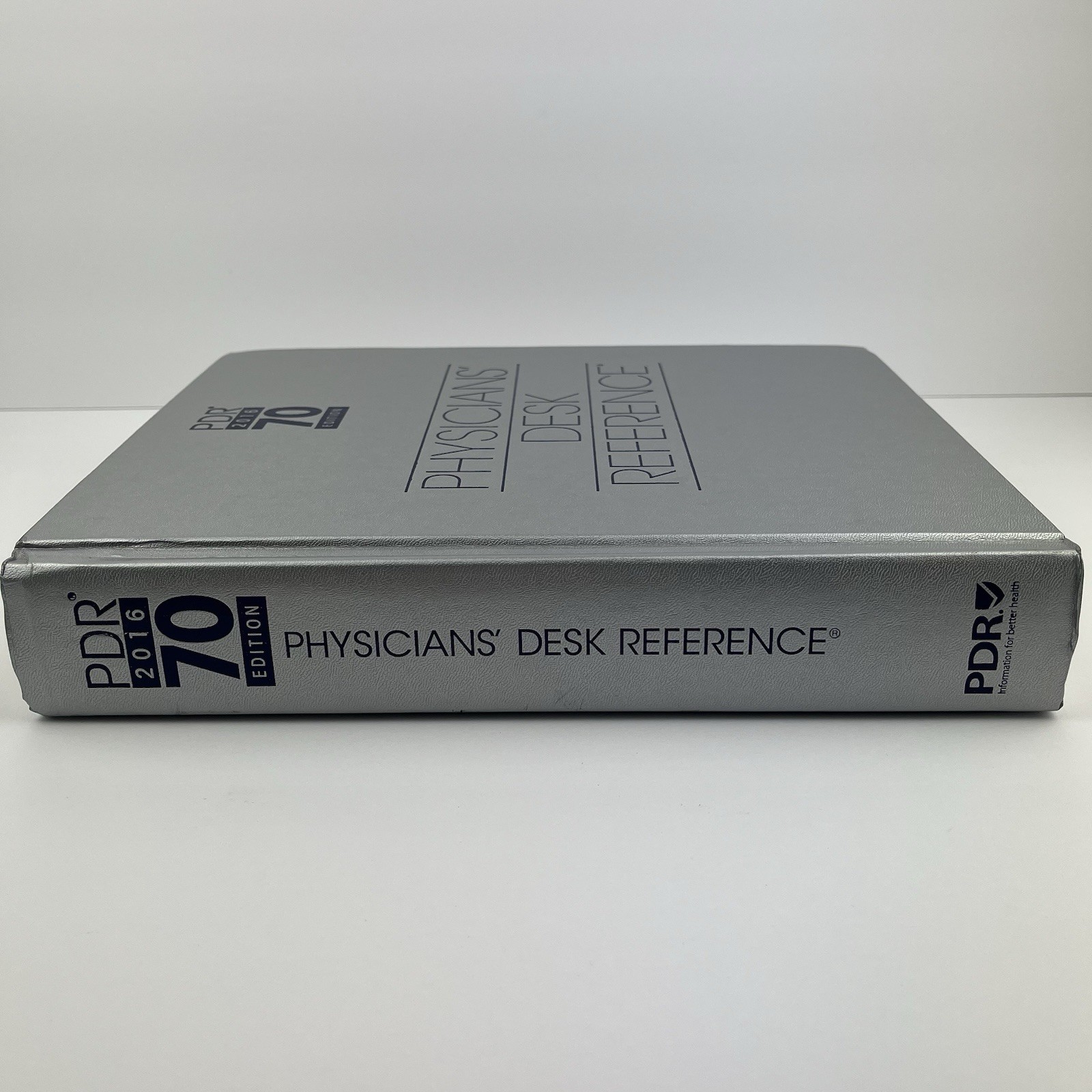 2016 PHYSICIANS&rsquo; DESK REFERENCE, 70TH EDITION By PDR Staff – Hardcover
