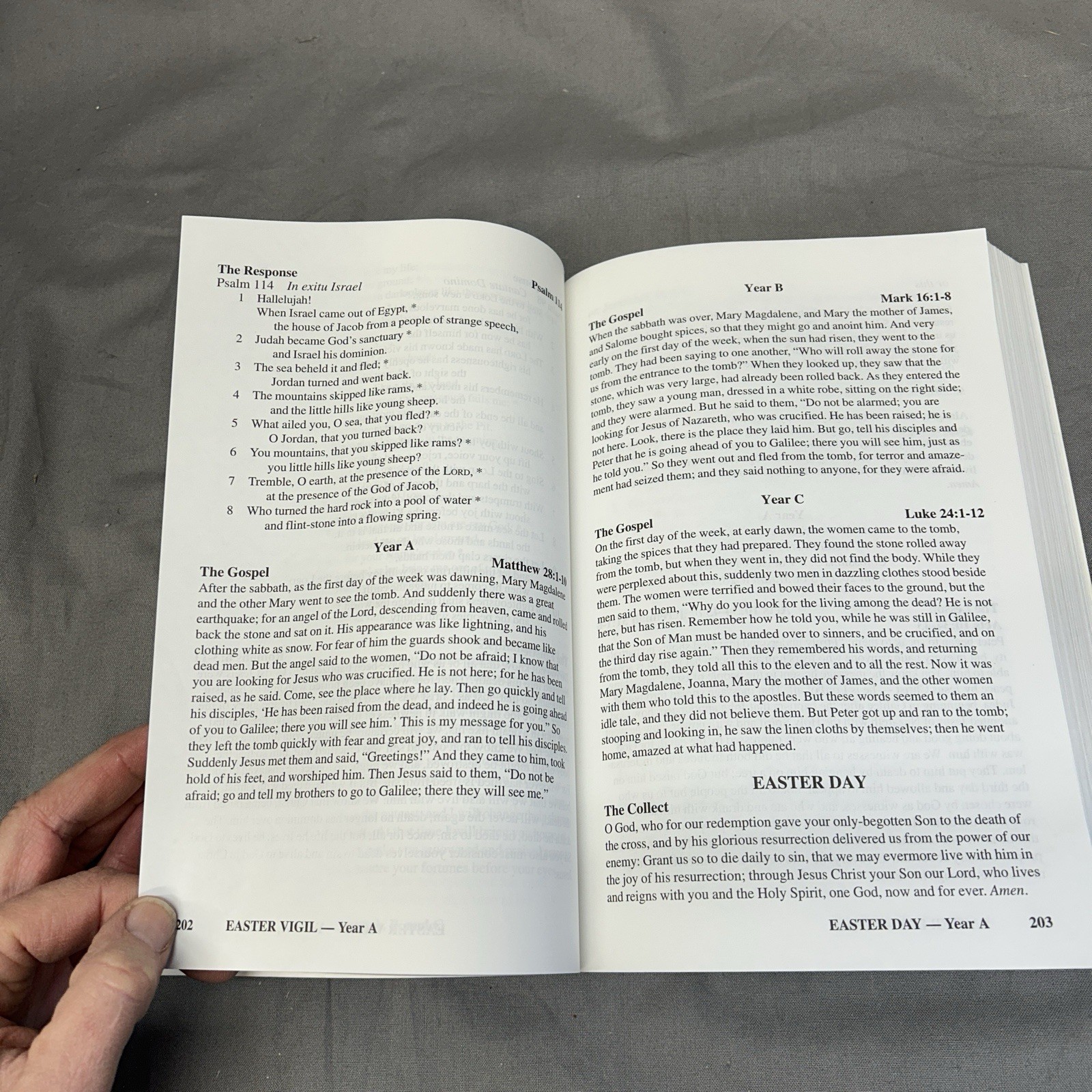 Revised Common Lectionary Episcopal Edition (NRSV) Study cover Three Year Cycle
