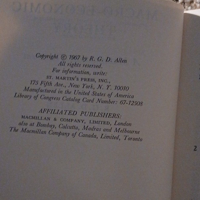 Macro-Economic Theory by R.G.D. Allen, St. Martin&rsquo;s Press 1967 Paperback